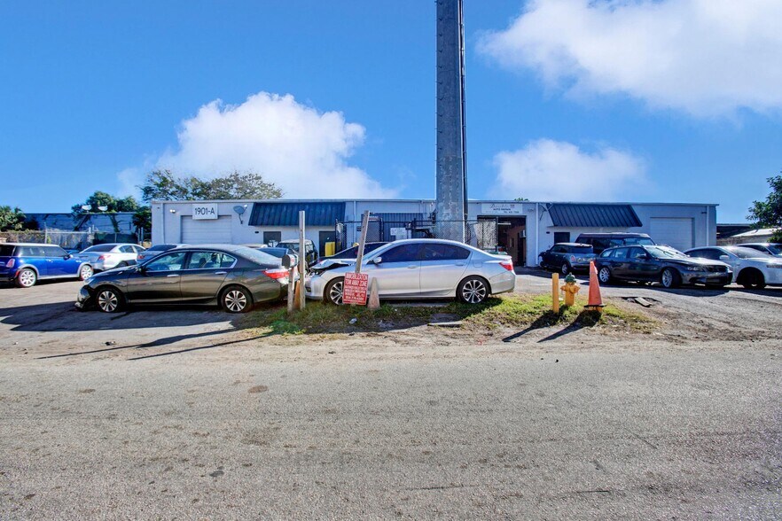 More Photos Of 1901 SW 100th Ter, Miramar Warehouse For Lease