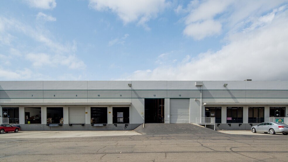 More Photos Of 1979-1999 Davis St, San Leandro Unknown For Lease