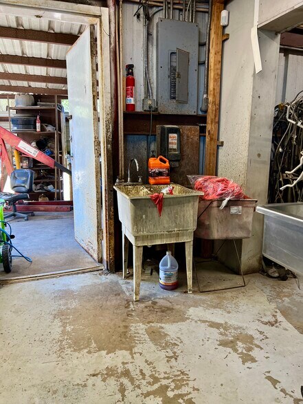 More Photos Of 1875 State Highway 35 Byp, Rockport Warehouse For Sale