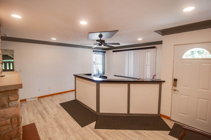 More Photos Of 27161 State Highway 3, Godfrey General Retail For Lease