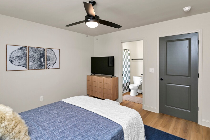 More Photos Of 816 Shull St, West Columbia Apartments For Sale