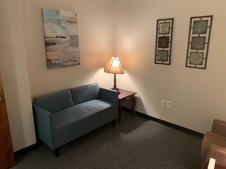 More Photos Of 1540 Kuser Rd, Hamilton Medical For Sale