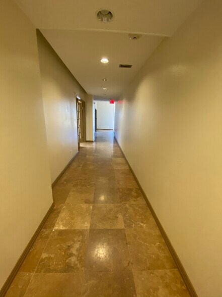 More Photos Of 1120 Empire Central Pl, Dallas Office For Lease