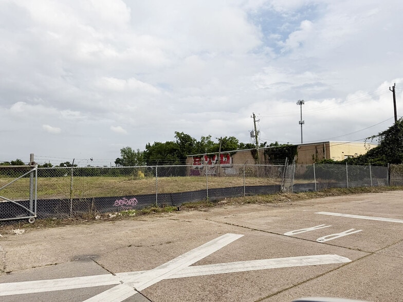 More Photos Of , Houston Unknown For Sale