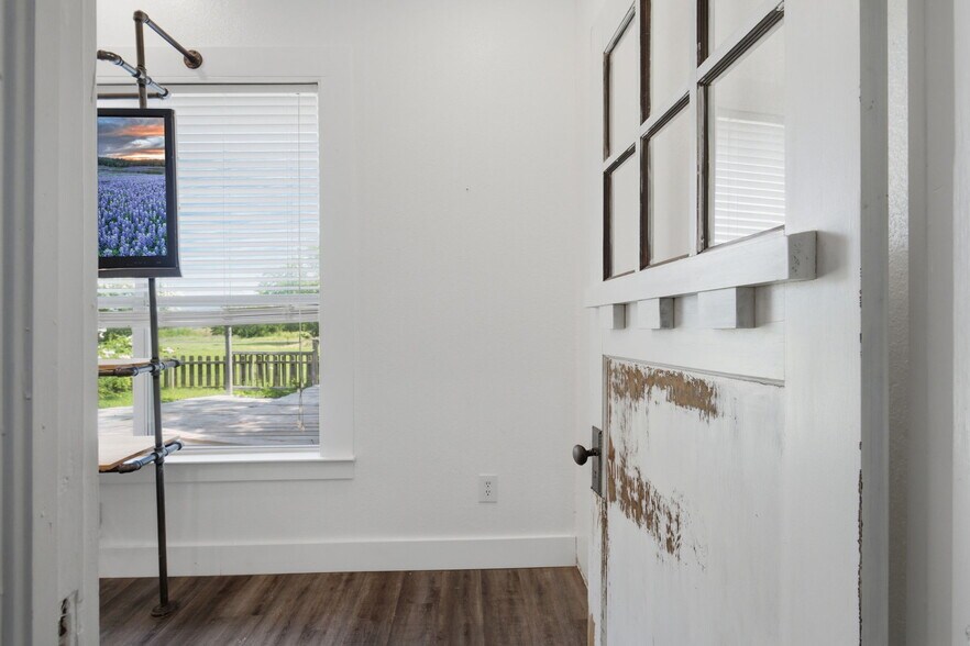 More Photos Of 1421 Airport Rd, Sulphur Springs Land For Sale