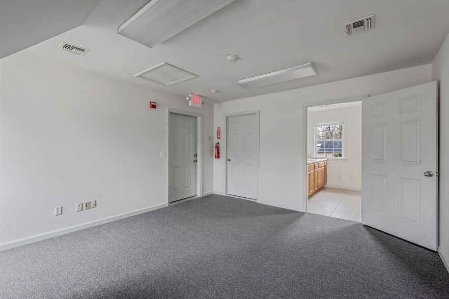 More Photos Of 1360 Montauk Hwy, Mastic Office For Lease