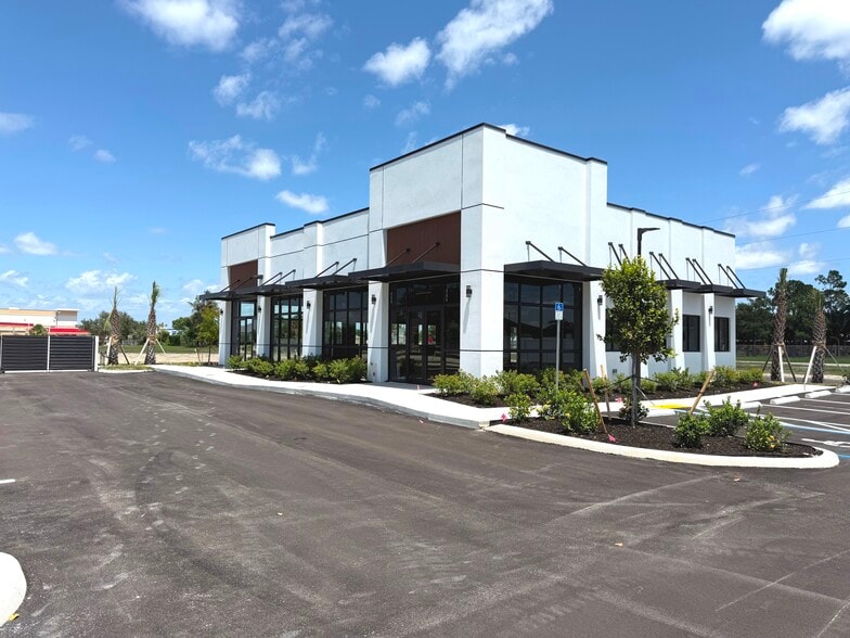 More Photos Of 1925 Skyline Blvd, Cape Coral Unknown For Lease