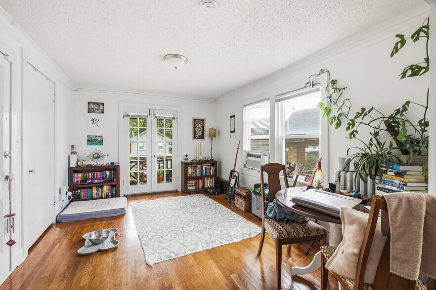 More Photos Of 4340-4342 Holly St, Kansas City Multifamily For Sale