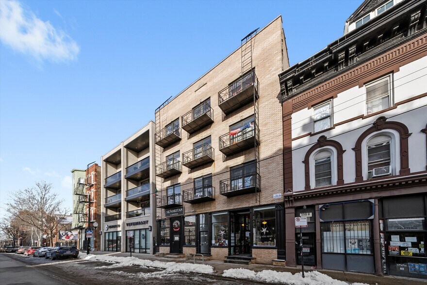 More Photos Of 1102 W 18th St., Chicago Apartments For Lease