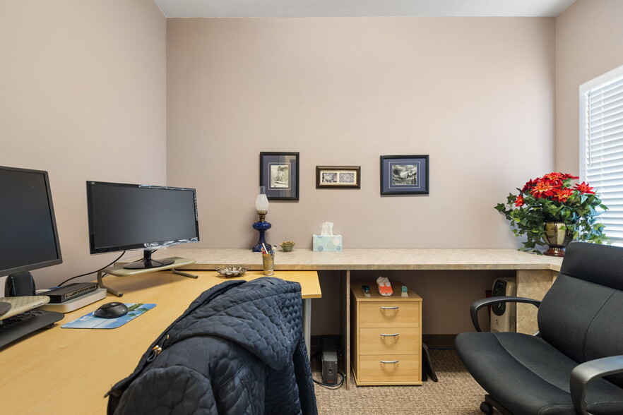 More Photos Of 1740 Pottery Ave, Port Orchard Medical For Sale