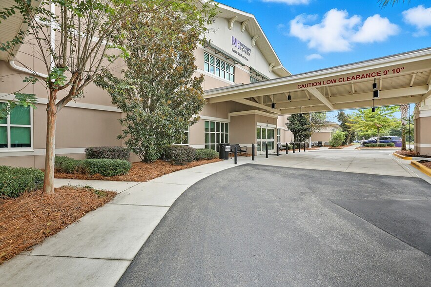 More Photos Of 75 Baylor Dr, Bluffton Medical For Lease