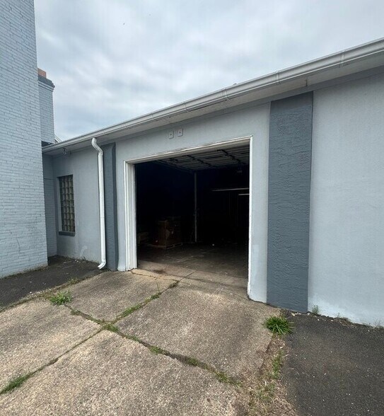 More Photos Of 108 W Montgomery Ave, North Wales Warehouse For Lease