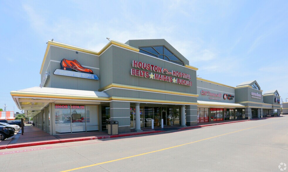 More Photos Of 5727 Westheimer Rd, Houston Unknown For Lease