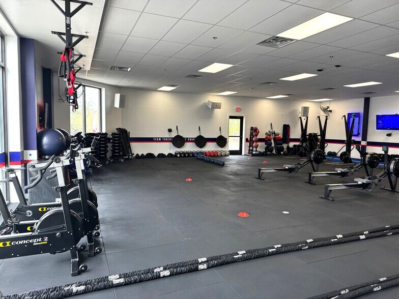 More Photos Of 492 Jimmy Deloach Pky, Savannah Freestanding For Lease