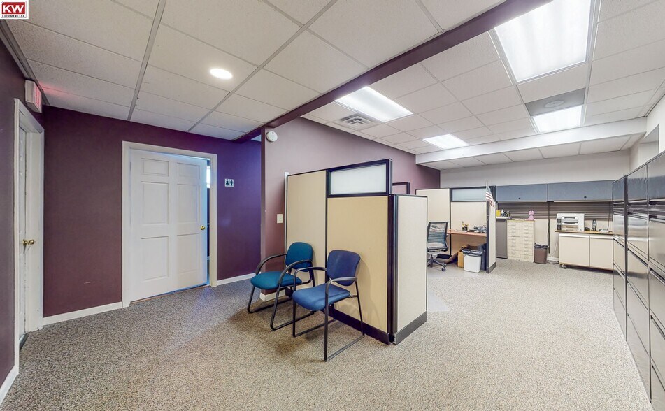 More Photos Of 707-717 N Iowa Ave, Villa Park Office For Sale