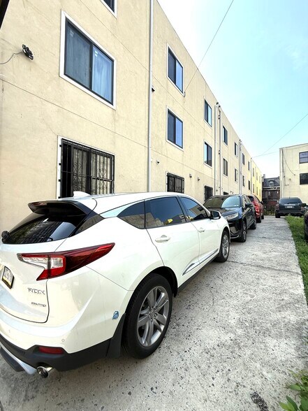 More Photos Of , Philadelphia Unknown For Sale