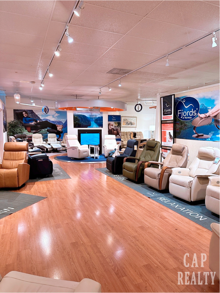 More Photos Of 15941 Us Highway 19, Hudson Freestanding For Sale