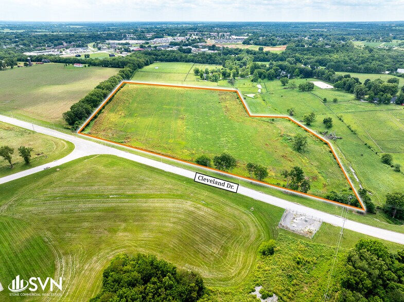 More Photos Of Cleveland Dr, Paris Land For Sale