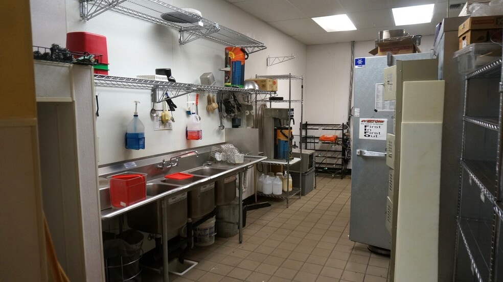 More Photos Of 801 W Davis St, Cle Elum Restaurant For Lease