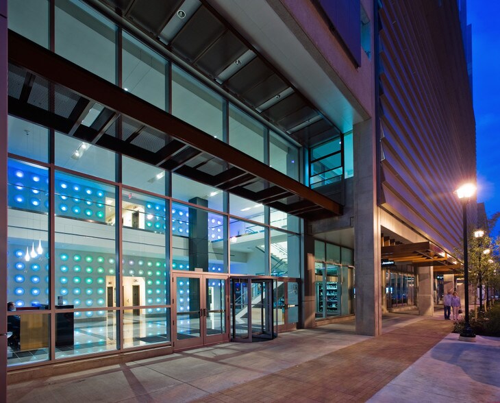 More Photos Of 215 10th St, Des Moines Office For Lease