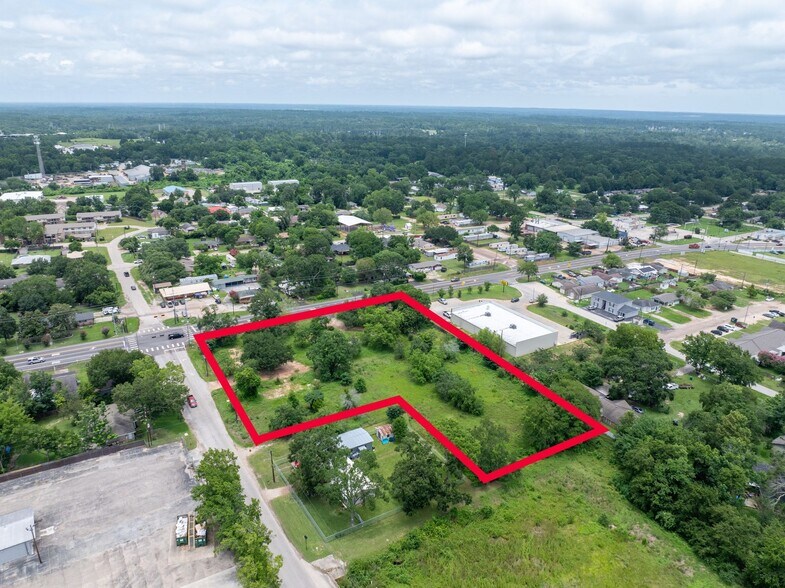 More Photos Of 308 E Powell St, Willis Land For Sale