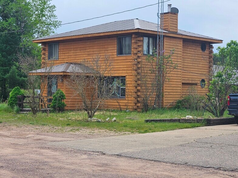 More Photos Of N13903 State Road 80, Necedah Hotel For Sale