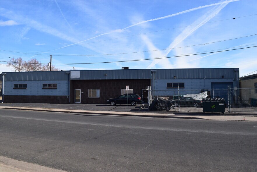 More Photos Of 3905-3911 S Mariposa St, Englewood Warehouse For Lease