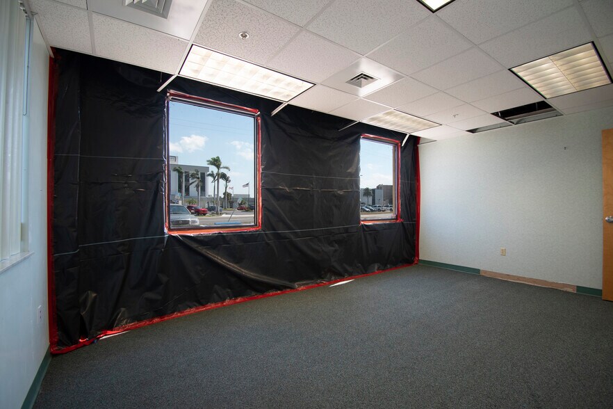 More Photos Of 2525 Harbor Blvd, Port Charlotte Medical For Lease