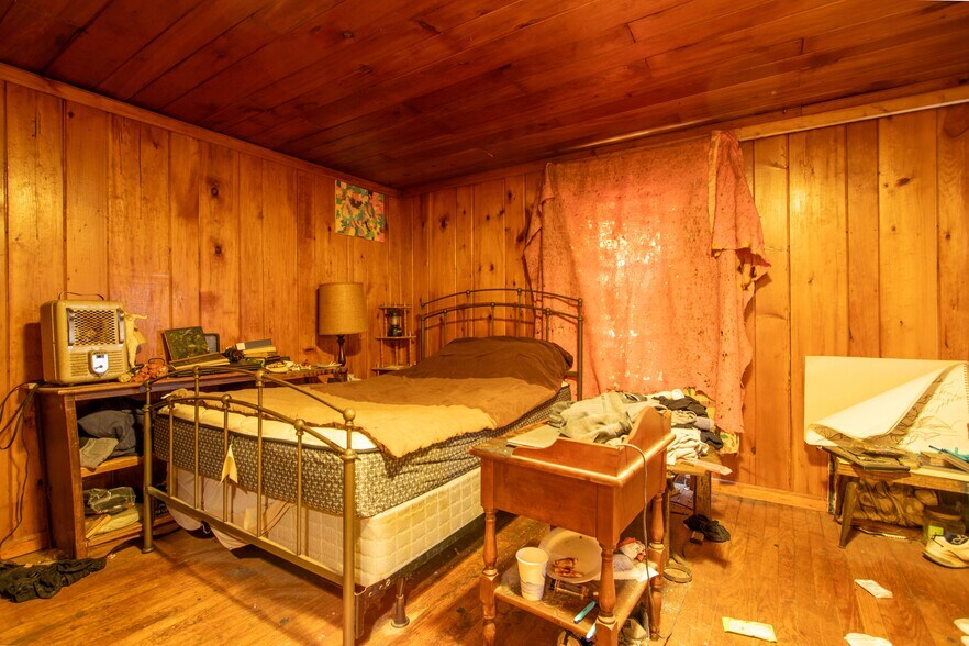 More Photos Of 263 Como Rd, Lake Como Specialty For Sale