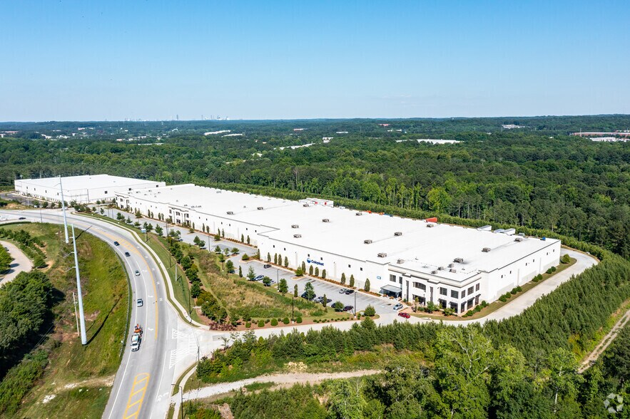 More Photos Of 475 Riverside Pky, Lithia Springs Warehouse For Lease