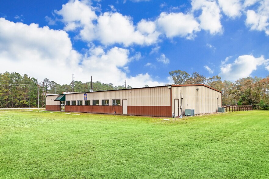 More Photos Of 37937 FM 1774 Rd, Magnolia Warehouse For Sale