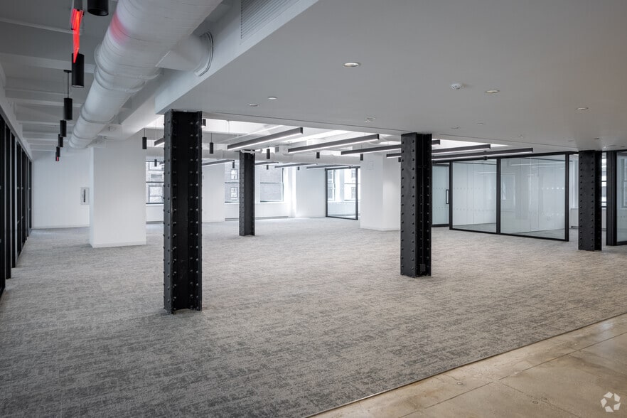 Photo of 9th Floor Ste 960