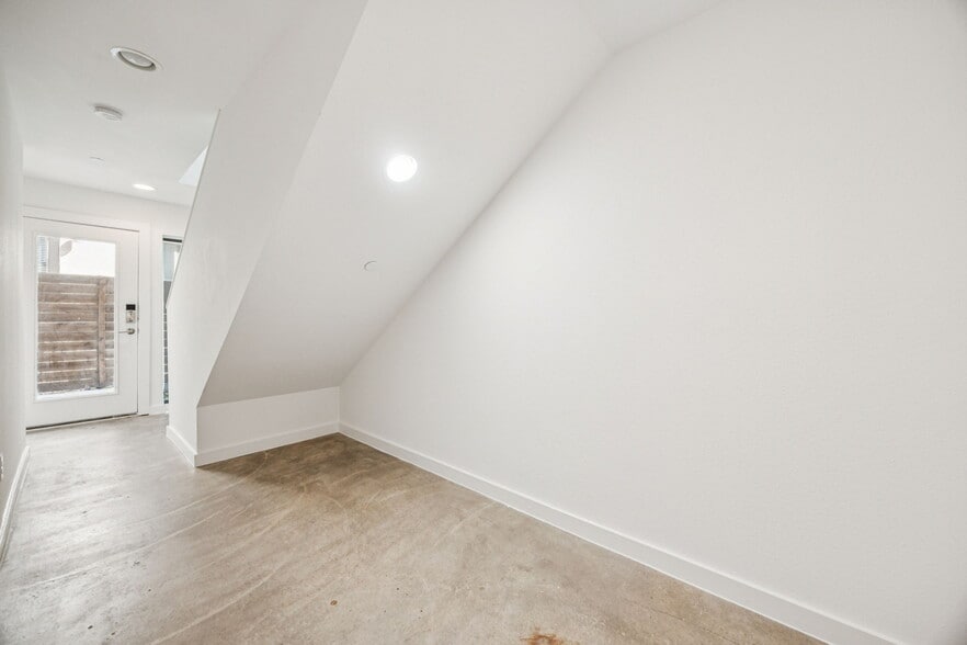 More Photos Of 4901 Live Oak St, Dallas Apartments For Sale