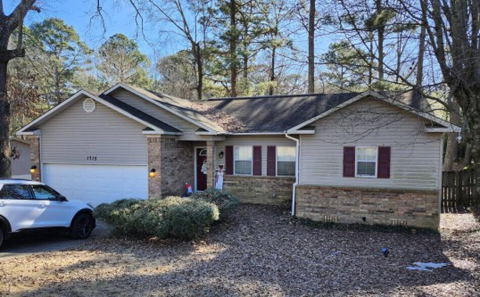 More Photos Of Main St, Benton Specialty For Sale