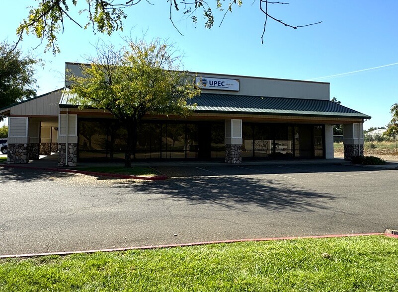 More Photos Of 1812 Park Marina Dr, Redding General Retail For Lease