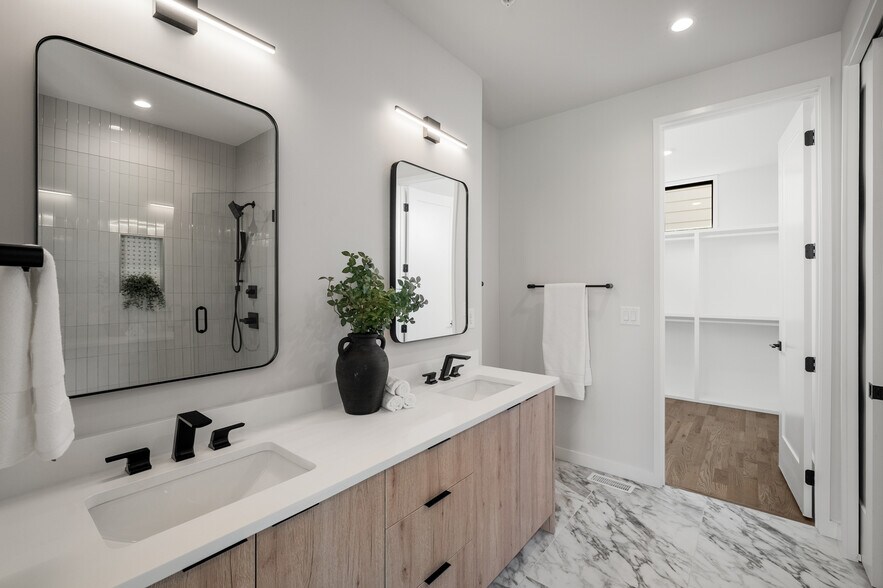 More Photos Of 105 Georgia Ave SE, Atlanta Apartments For Sale