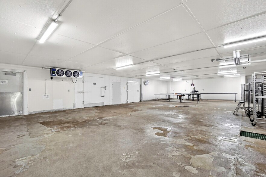 More Photos Of 1820 N Council Rd, Blanchard Food Processing For Sale