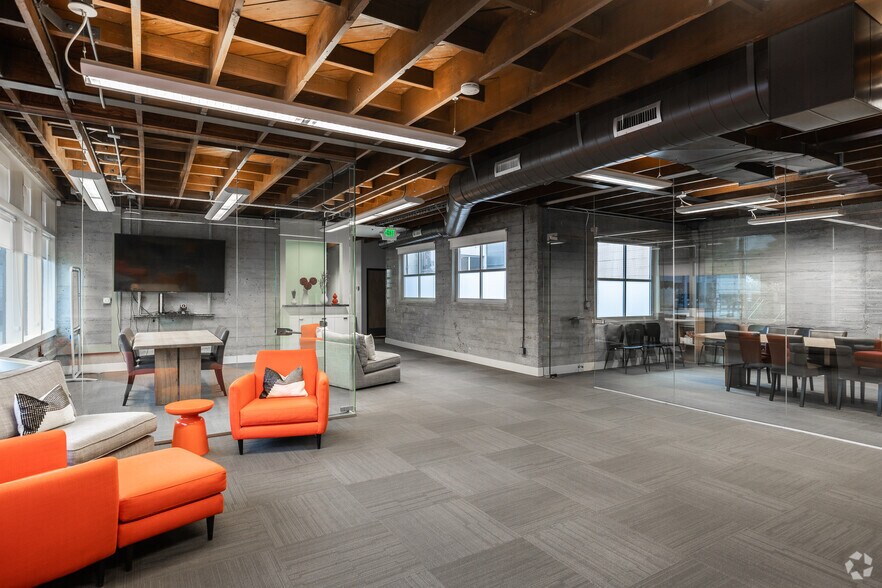 More Photos Of 541-547 Bryant St, Palo Alto Loft Creative Space For Lease