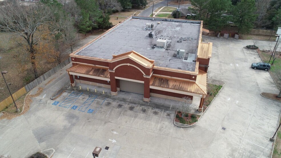 More Photos Of 9006 Greenwell Springs Rd, Baton Rouge Drugstore For Sale