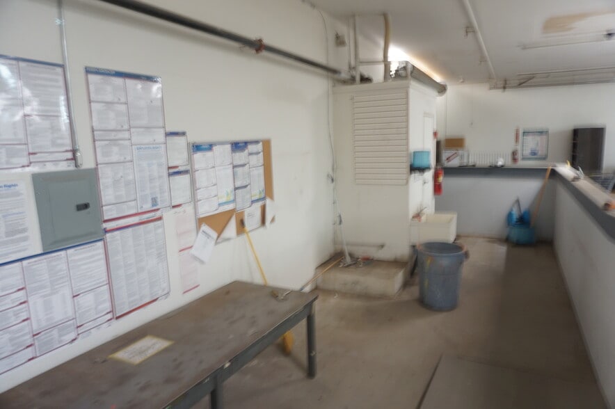 More Photos Of 11810 I Ave, Hesperia Warehouse For Sale