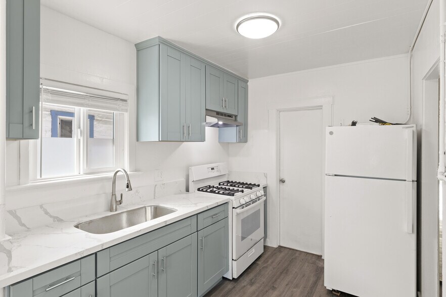 More Photos Of 4236 1/2 41st St, San Diego Apartments For Sale