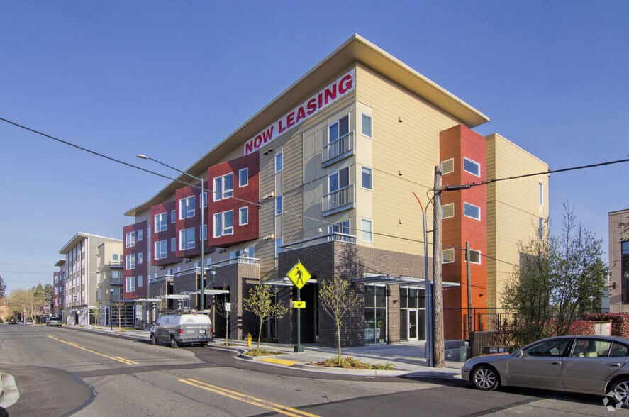 More Photos Of 323 Garfield St S, Parkland Apartments For Lease