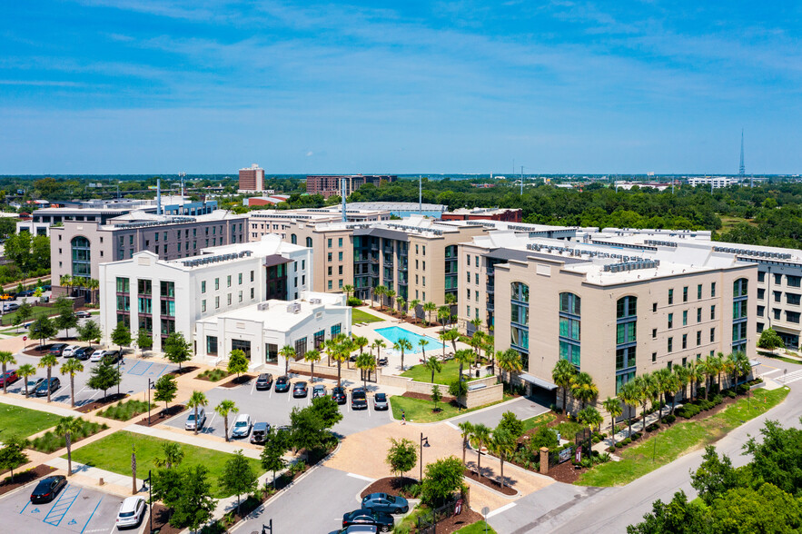 Primary Photo Of 20 Romney St, Charleston Apartments For Lease