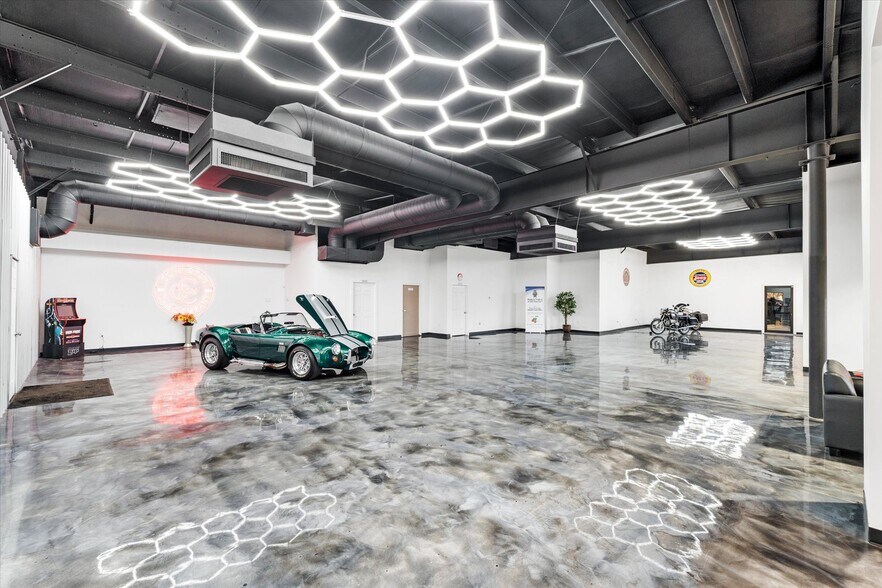 More Photos Of 912 Valley Ridge Rd, Covington General Retail For Sale