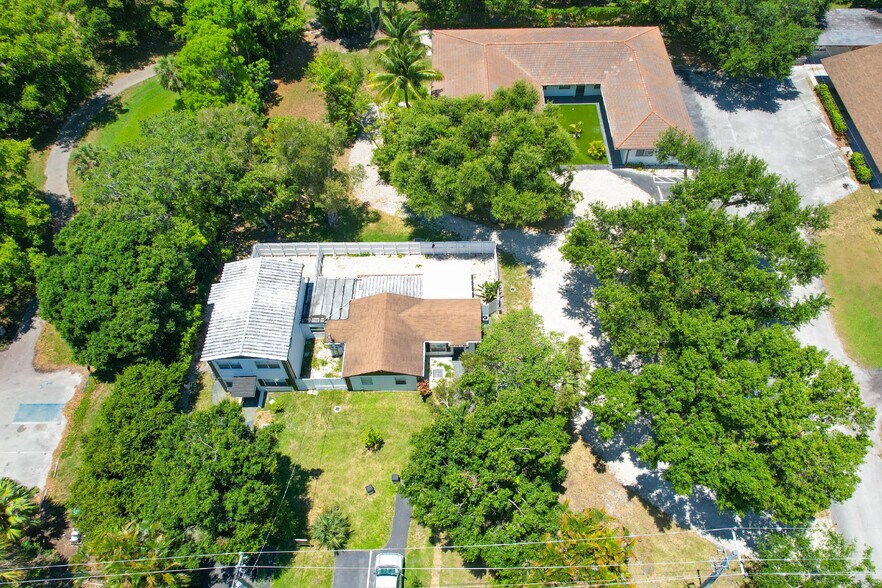More Photos Of 3315-3331 SW 15th Ave, Fort Lauderdale Apartments For Sale
