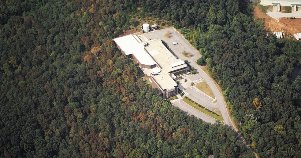 More Photos Of 475 Reed Rd NW, Dalton Office For Lease