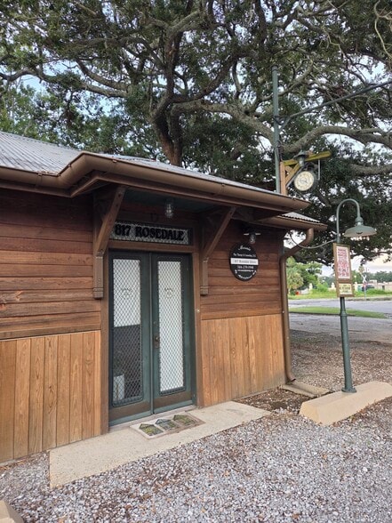 More Photos Of 815-817 Rosedale Dr, New Orleans Office For Sale