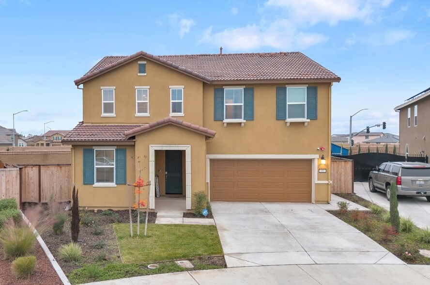More Photos Of 3600 Pride Way, Stockton Multifamily For Sale