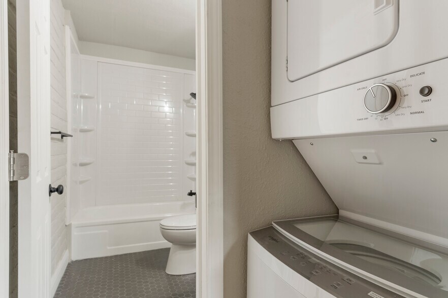 More Photos Of 2618 E 8th St, Tulsa Apartments For Sale