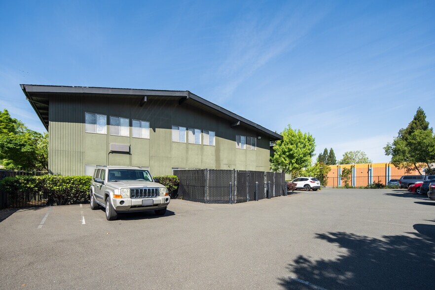 More Photos Of 3000 Cleveland Ave, Santa Rosa Office For Sale
